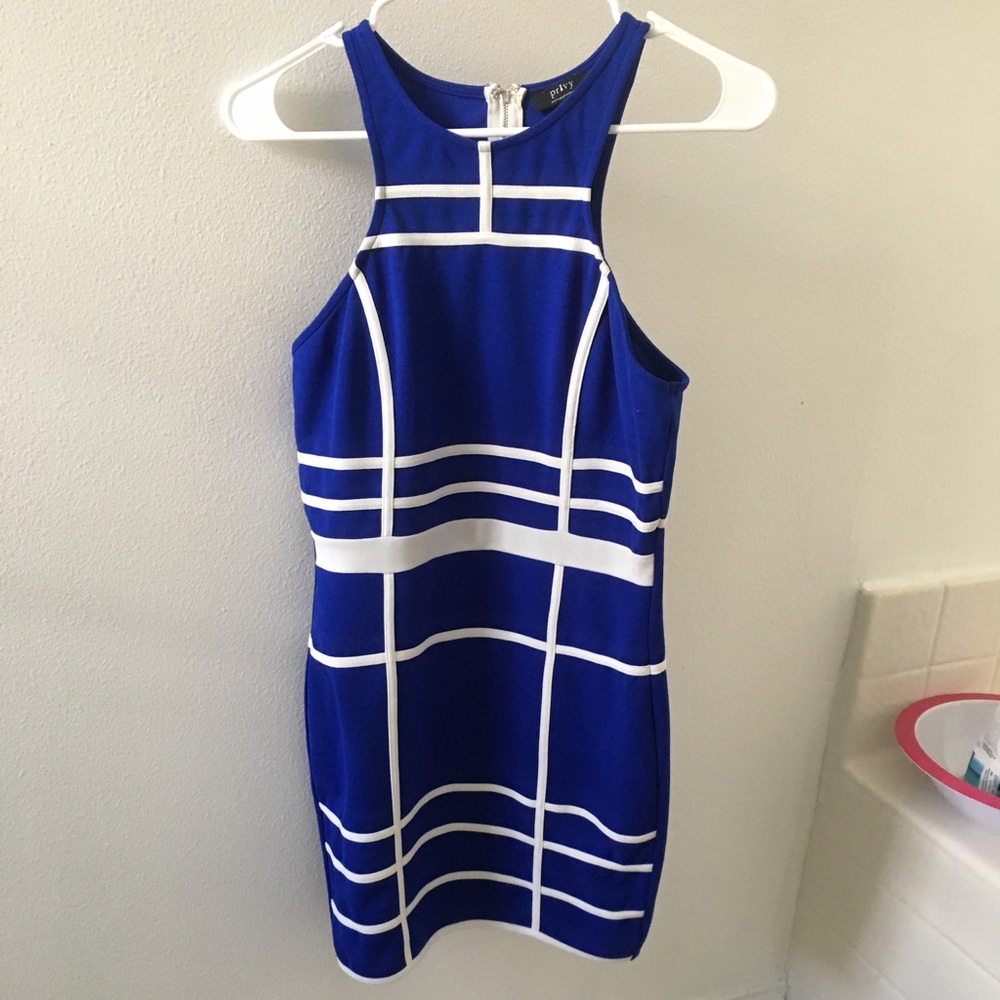 Blue and white dress—I’m a size 6